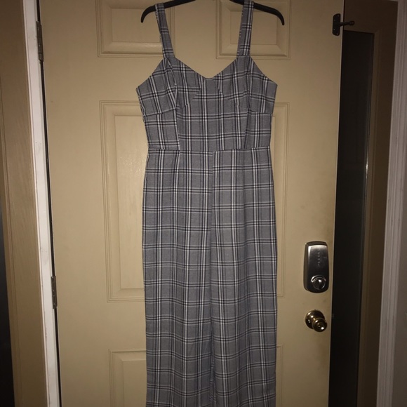 Wide strap wide crop leg jumpsuit - Picture 2 of 7